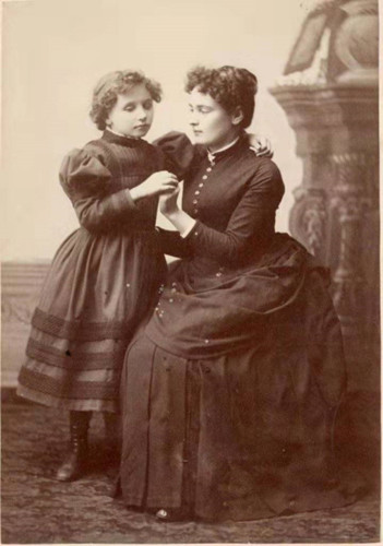 海伦·凯勒与莎莉文老师.jpg 海伦·凯勒与莎莉文老师.jpg